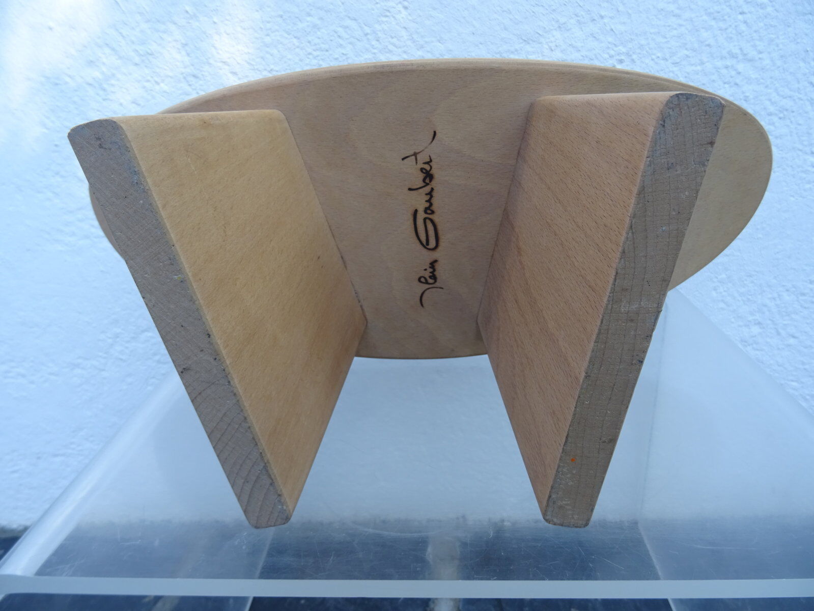 Shoggi stool by Alain Gaubert