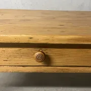 Table basse de ferme