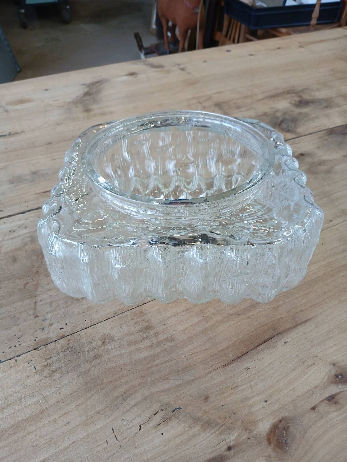 Antique wall/ceiling light in molded glass