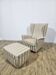 Fauteuil à oreilles avec repose-pieds, années 1960.