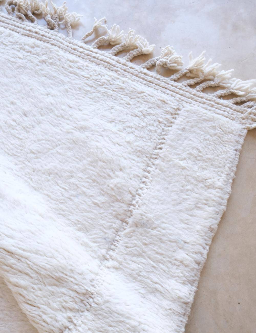 Beni Ouarain White Rug - 340 x 241 cm