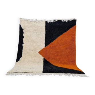 Handmade Moroccan Berber rug, traditional style, size 140 x 260 cm