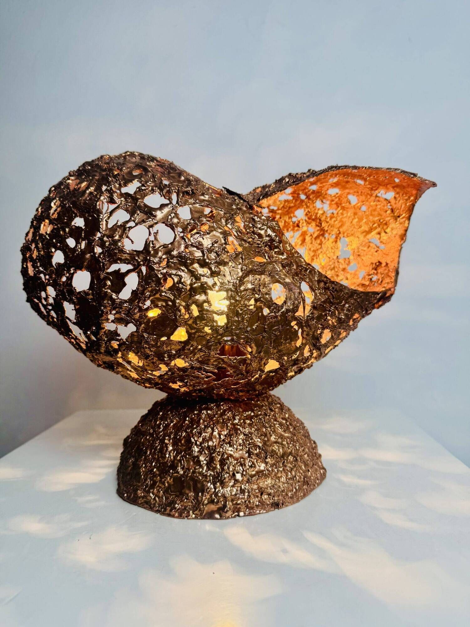 Sculptural Table Lamp In Copper By Aimo Tukiainen For Oy Moonlight, Finland 1970S