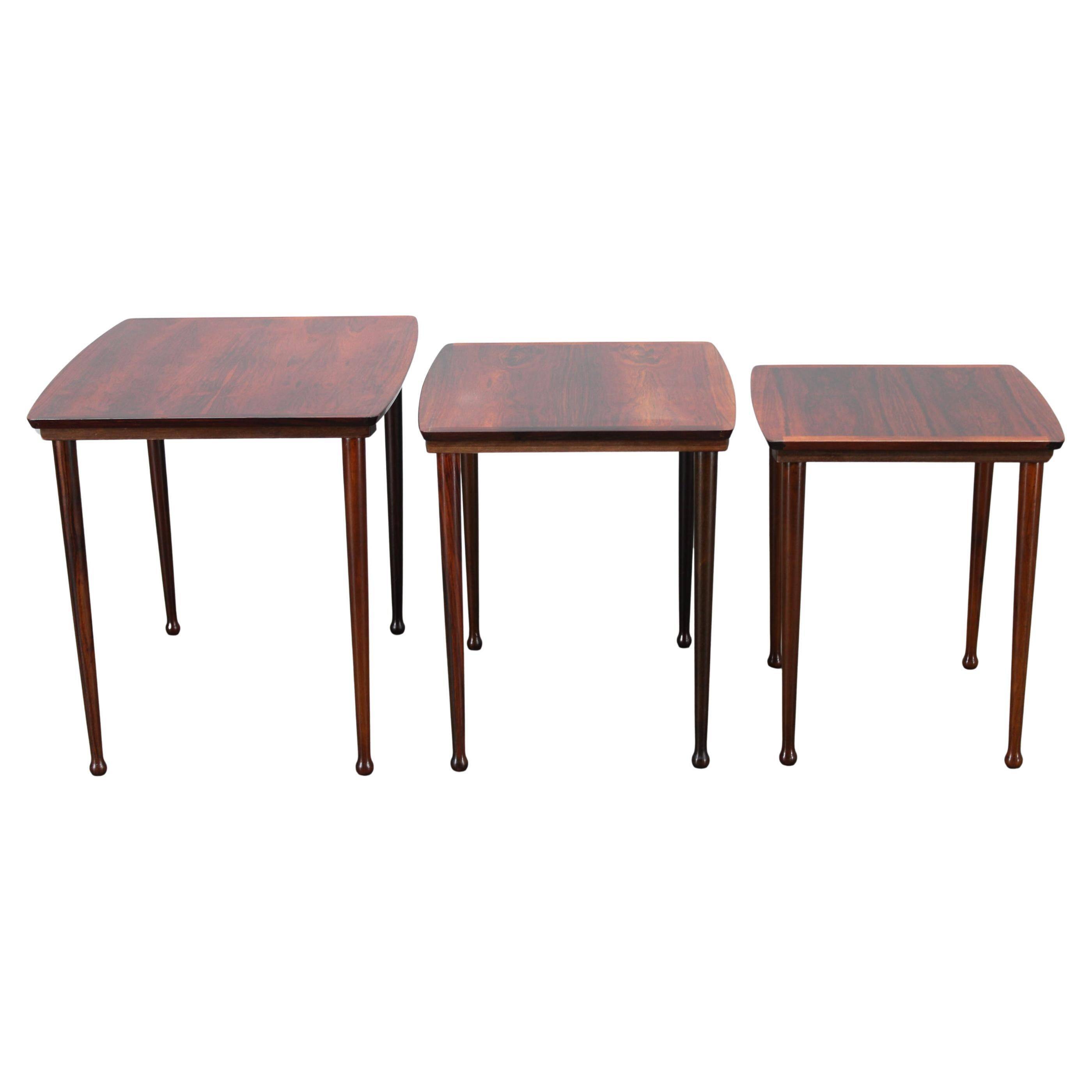 Mid-century Danish nesting tables in solid wood and veneer, 1960s