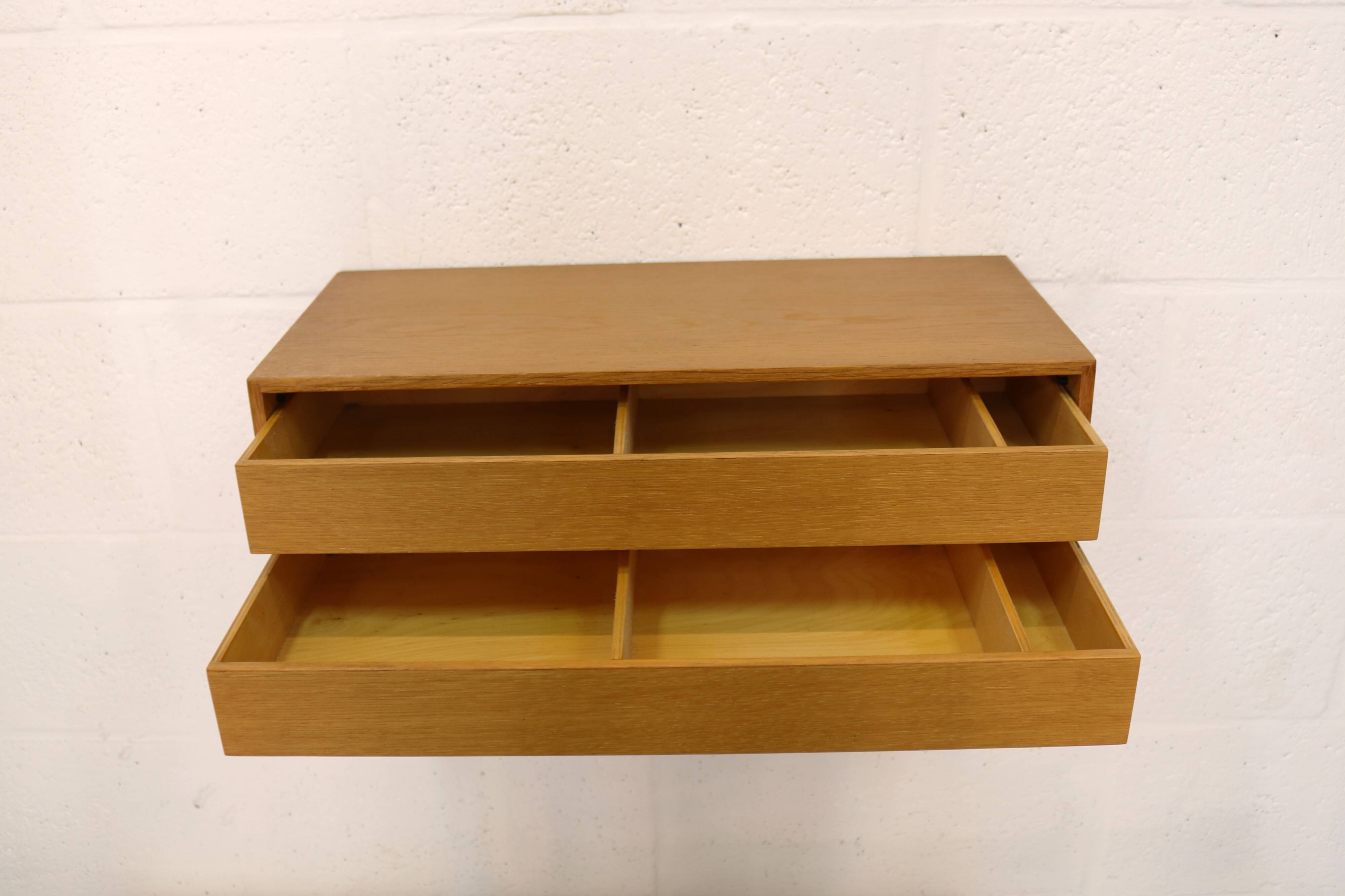 Rare floating nightstand  in oak wood with  drawers - Denmark 70