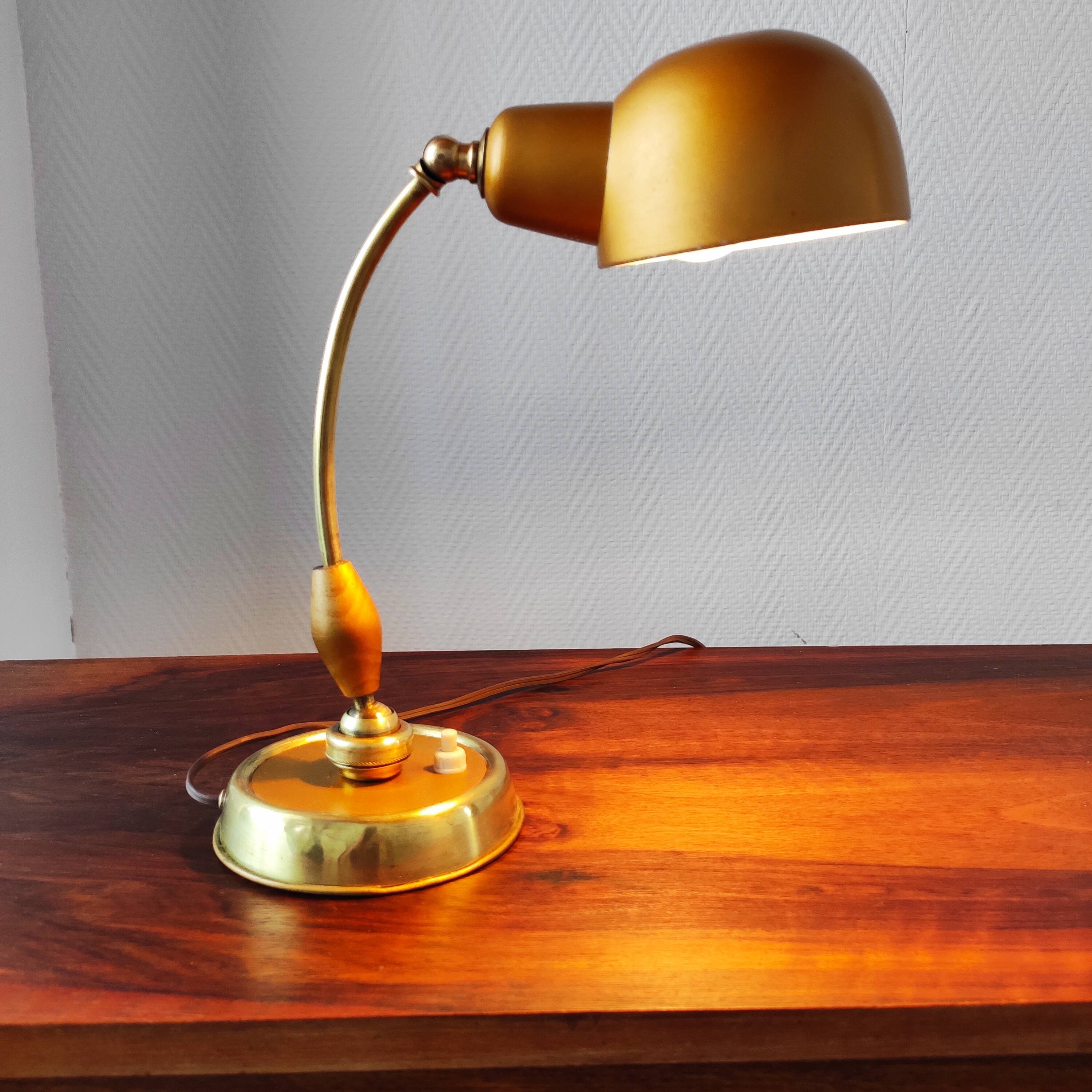 Antique Bauhaus style articulated desk lamp