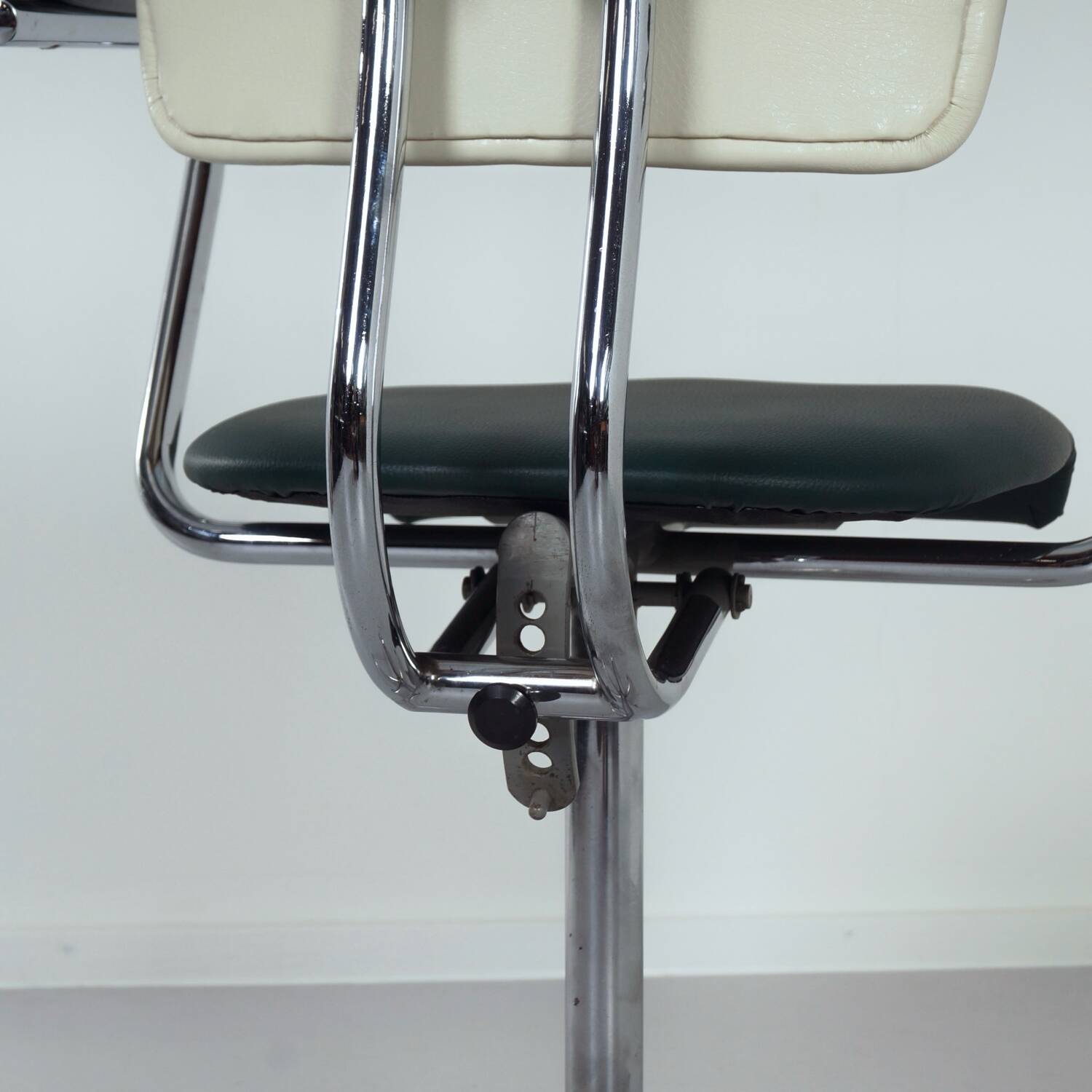 Industrial office chair with armrests by toon de wit for de wit, 1950s | gr