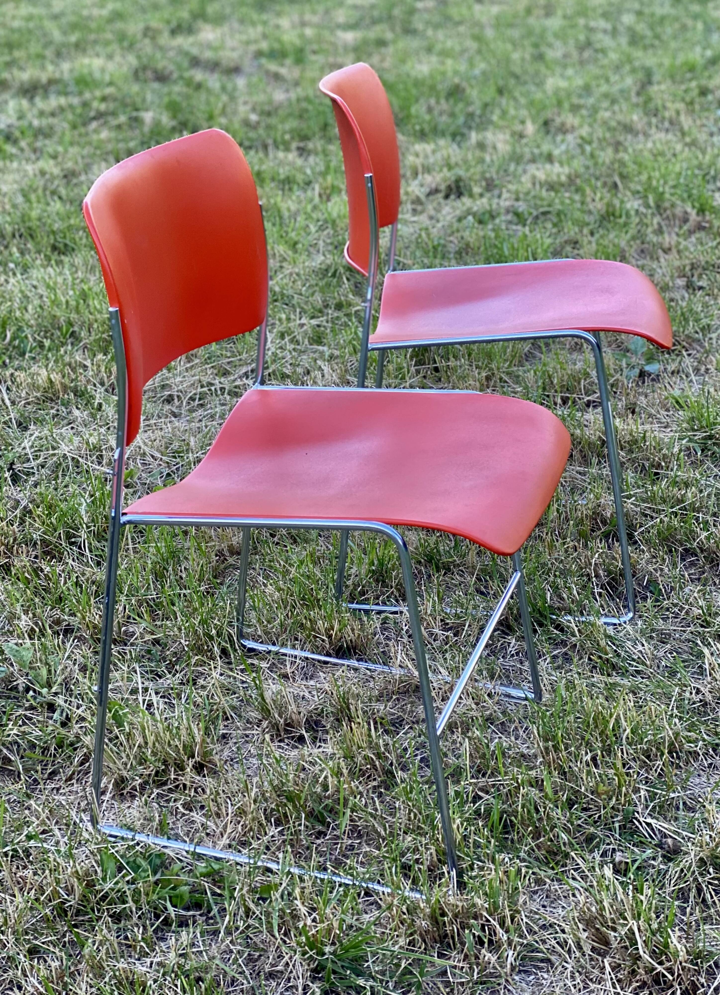 Pair of chairs by David Rowland, US Design, 1976, red metal and chrome
