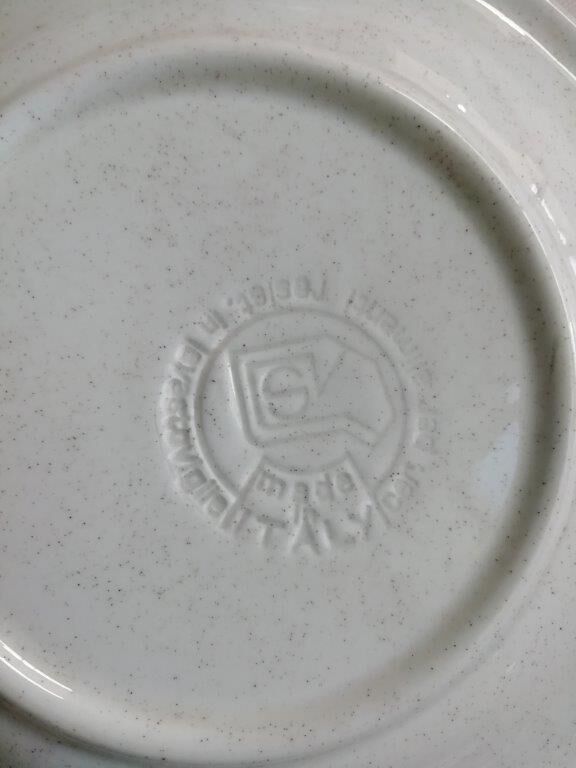 Set of 6 plates, Castellania, yellow flowers