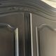 Armoire « chapeau de gendarme »