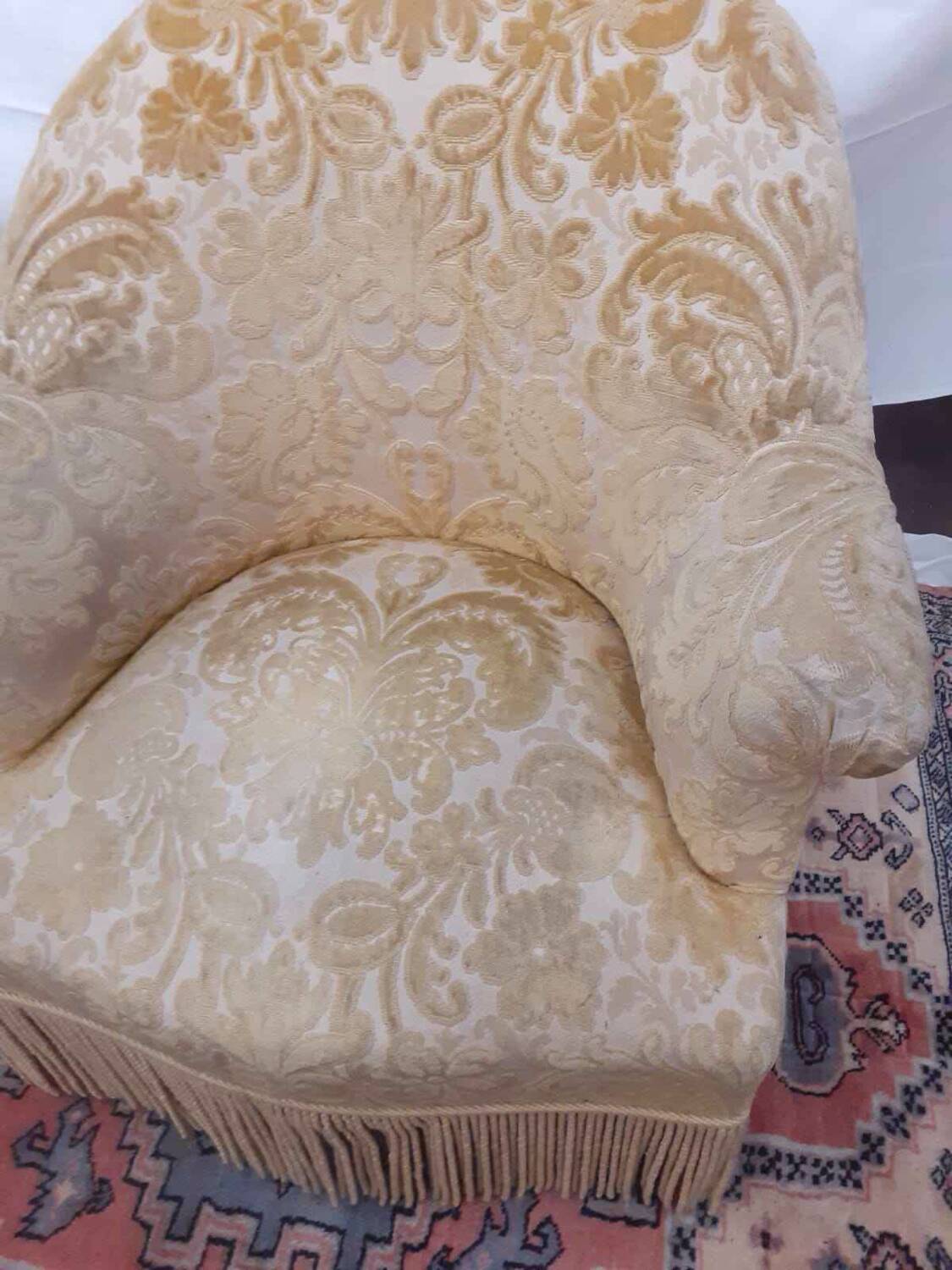 Toad chair