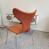 Arne Jacobsen seagull chair by Fritz Hansen 1970