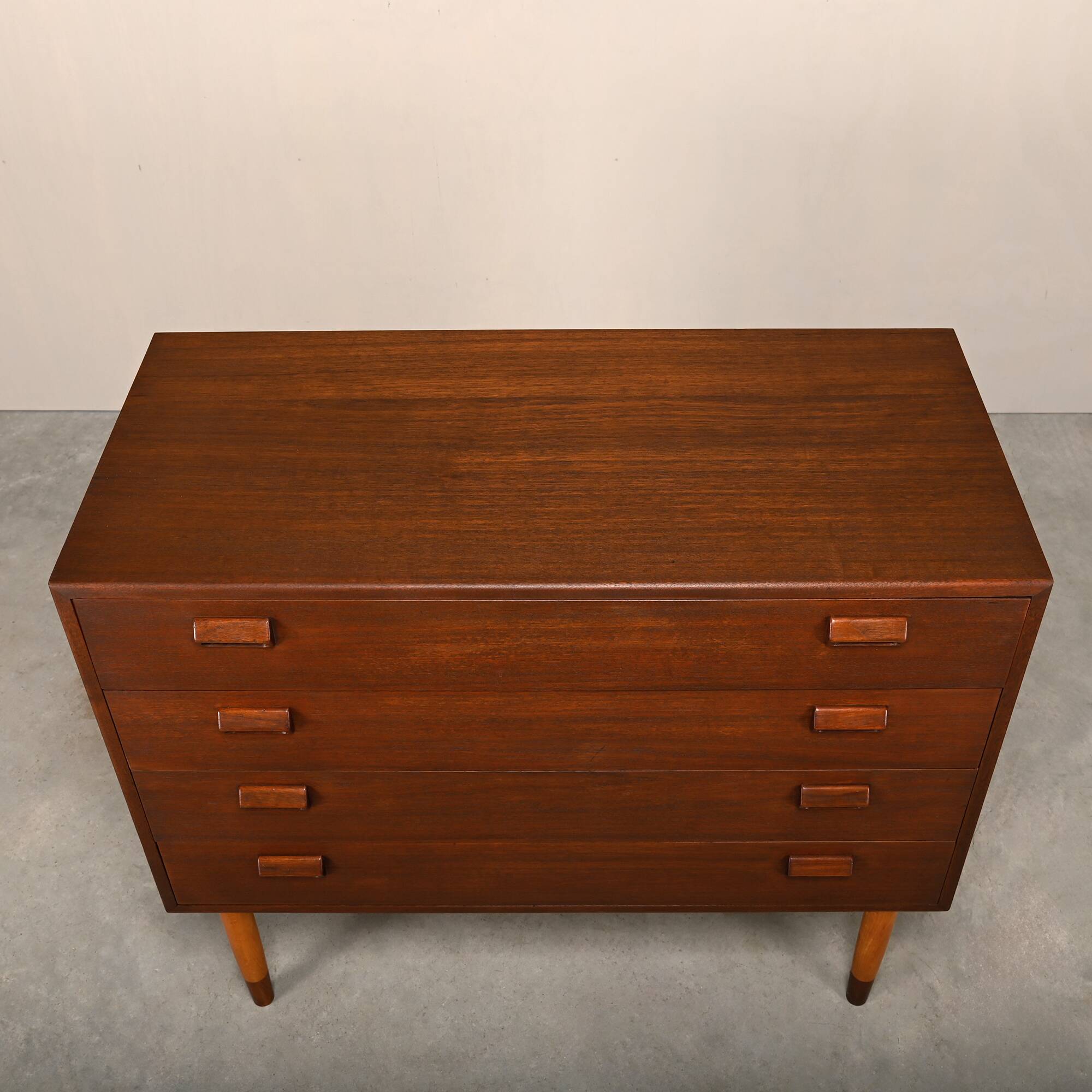 Commode en teck et hêtre de Børge Mogensen, Søborg Møbler