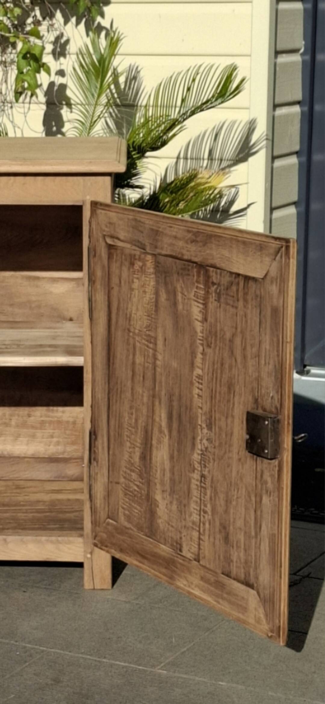 Renovated oak jam maker