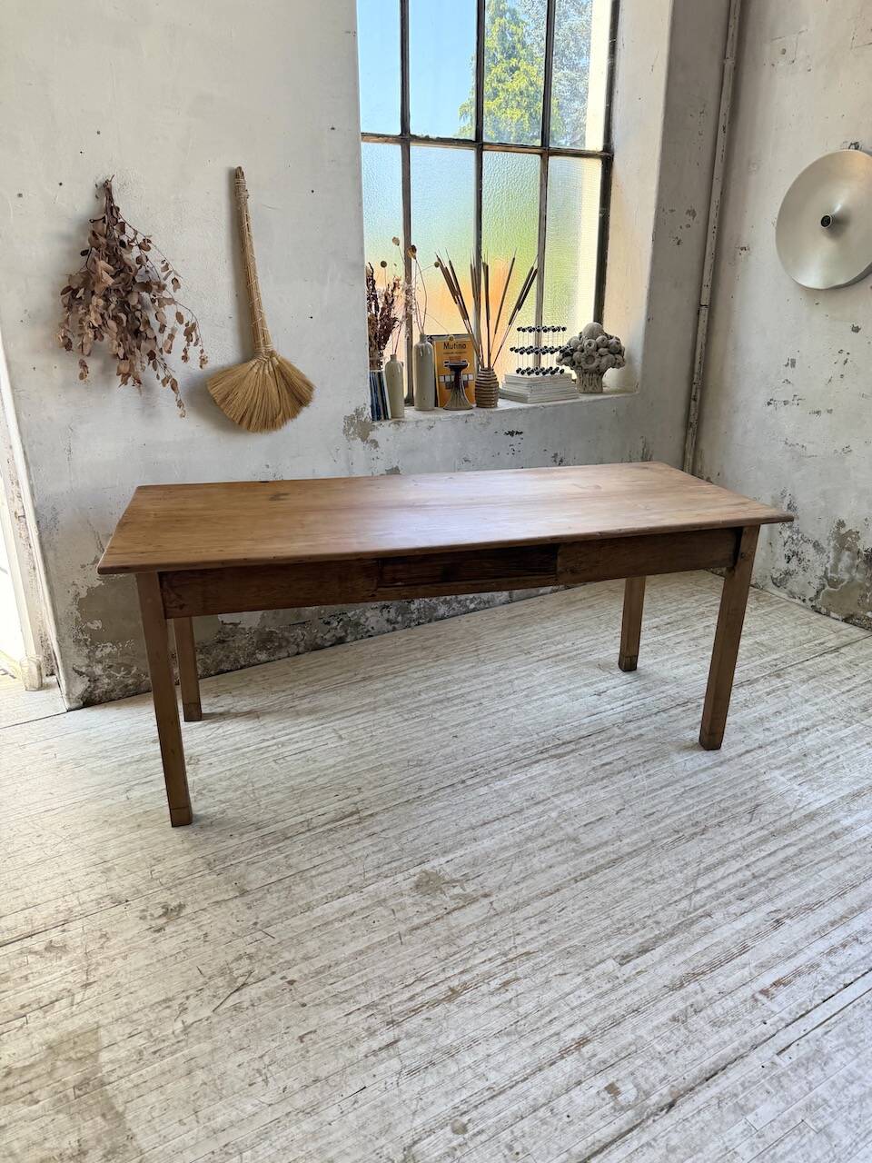 Cherry farmhouse table 1m8
