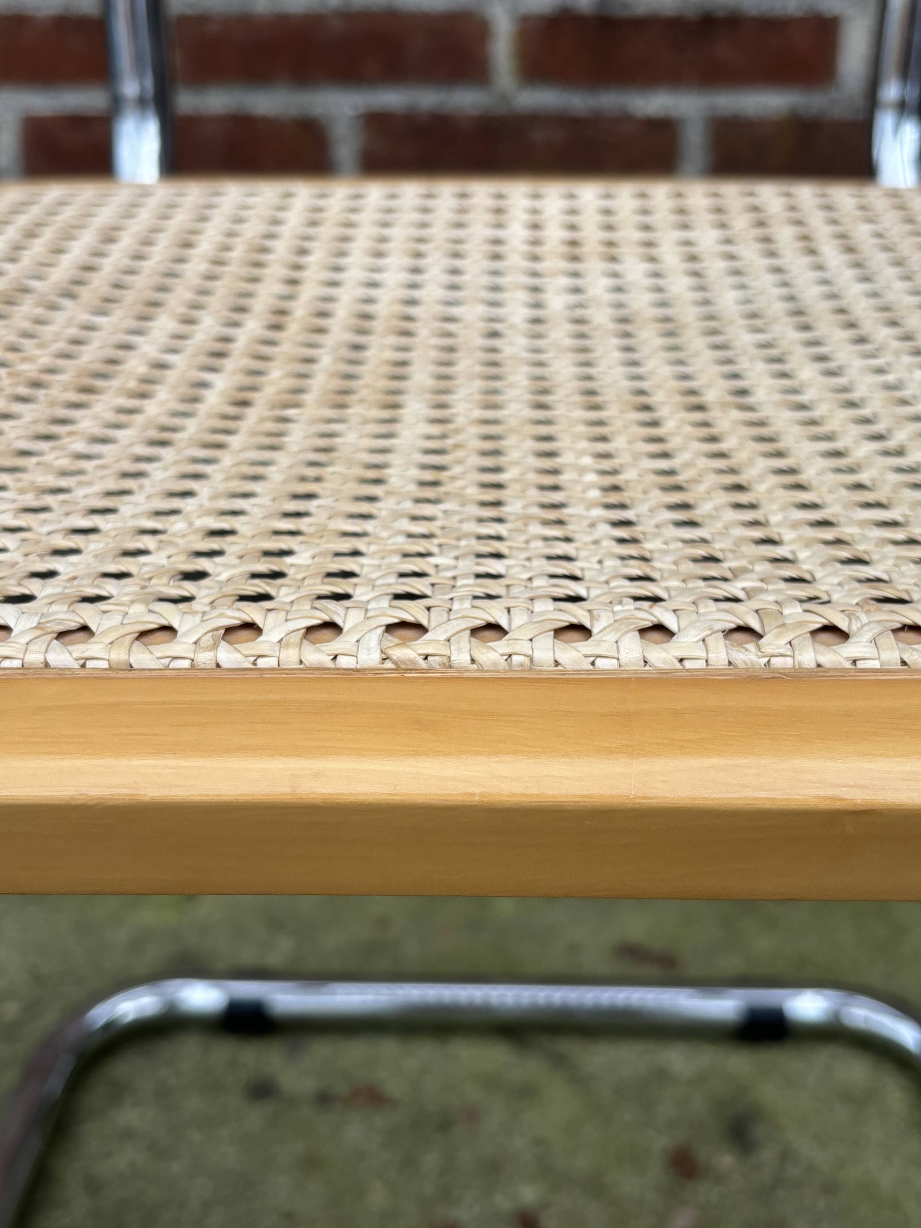 Set of 4 Cesca chairs model B64 with armrests Cesca Marcel breuer design