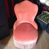 Pink velvet toad chair
