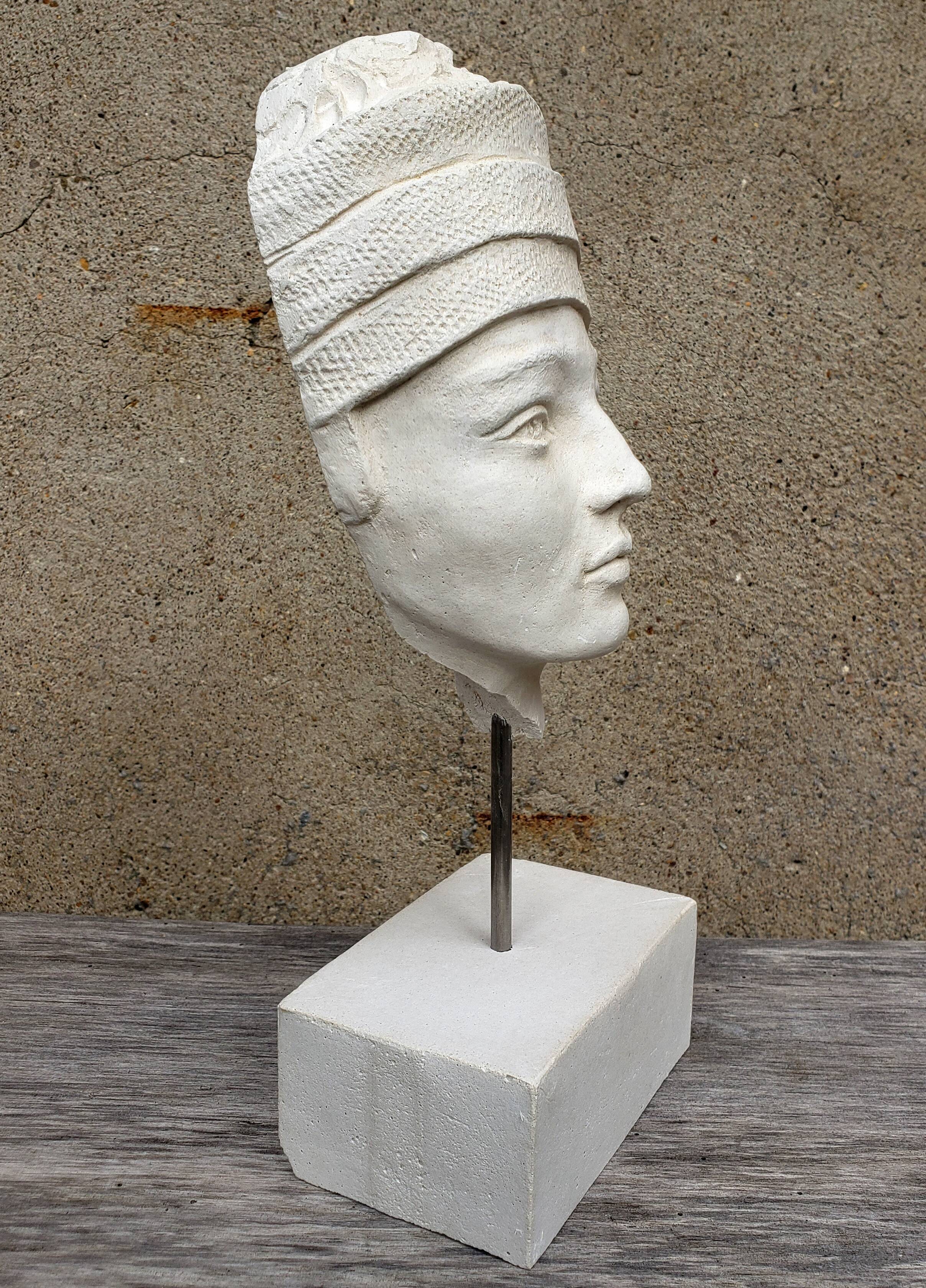 Young girl's head in plaster