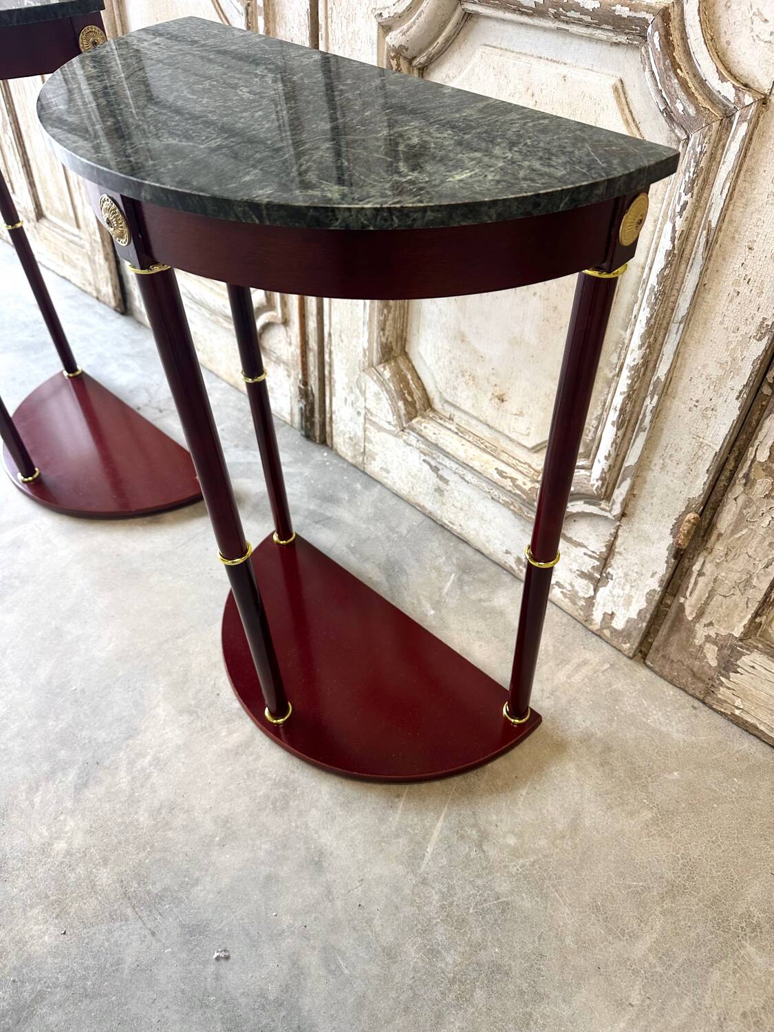 Paire de consoles, chevets table en acajou