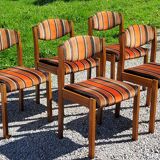 Set of 5 70s designer chairs in beech and orange and brown velvet Self éditeur