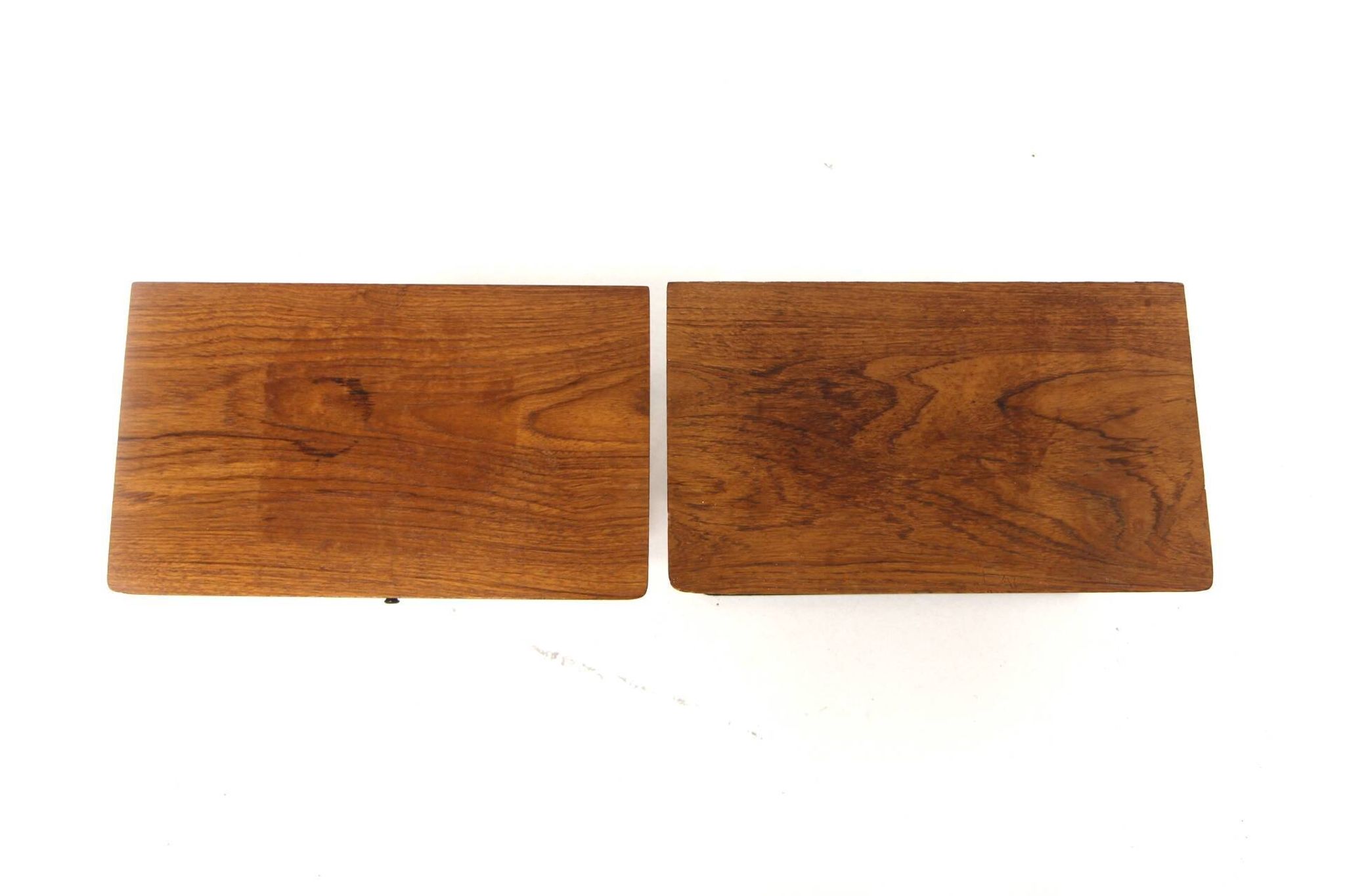 Set of 2 wall shelves in teak, Sweden, 1950.