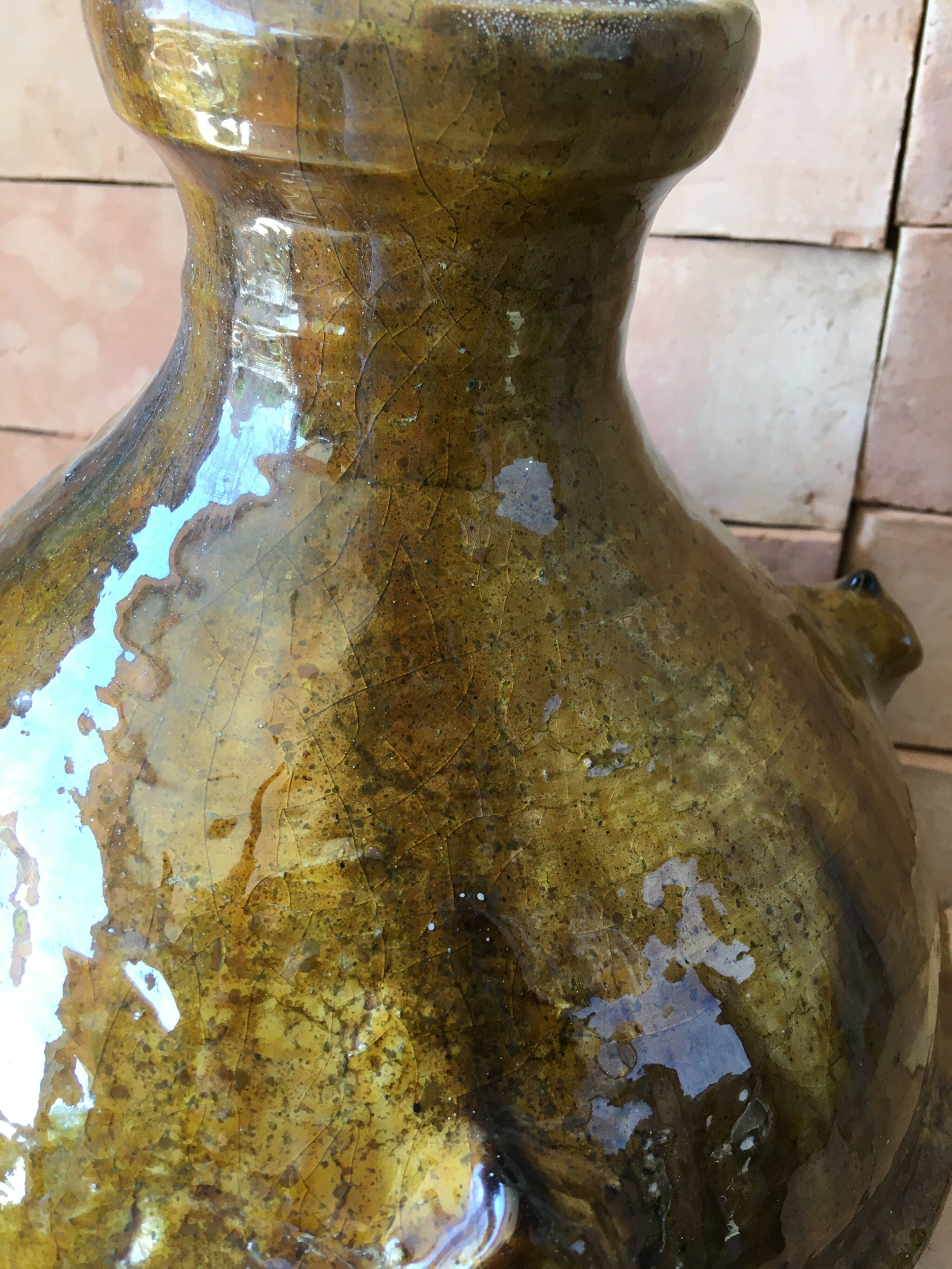 Poterie de tamegroute en terre cuite émaillée