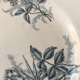 Six flowery old plates in green and blue