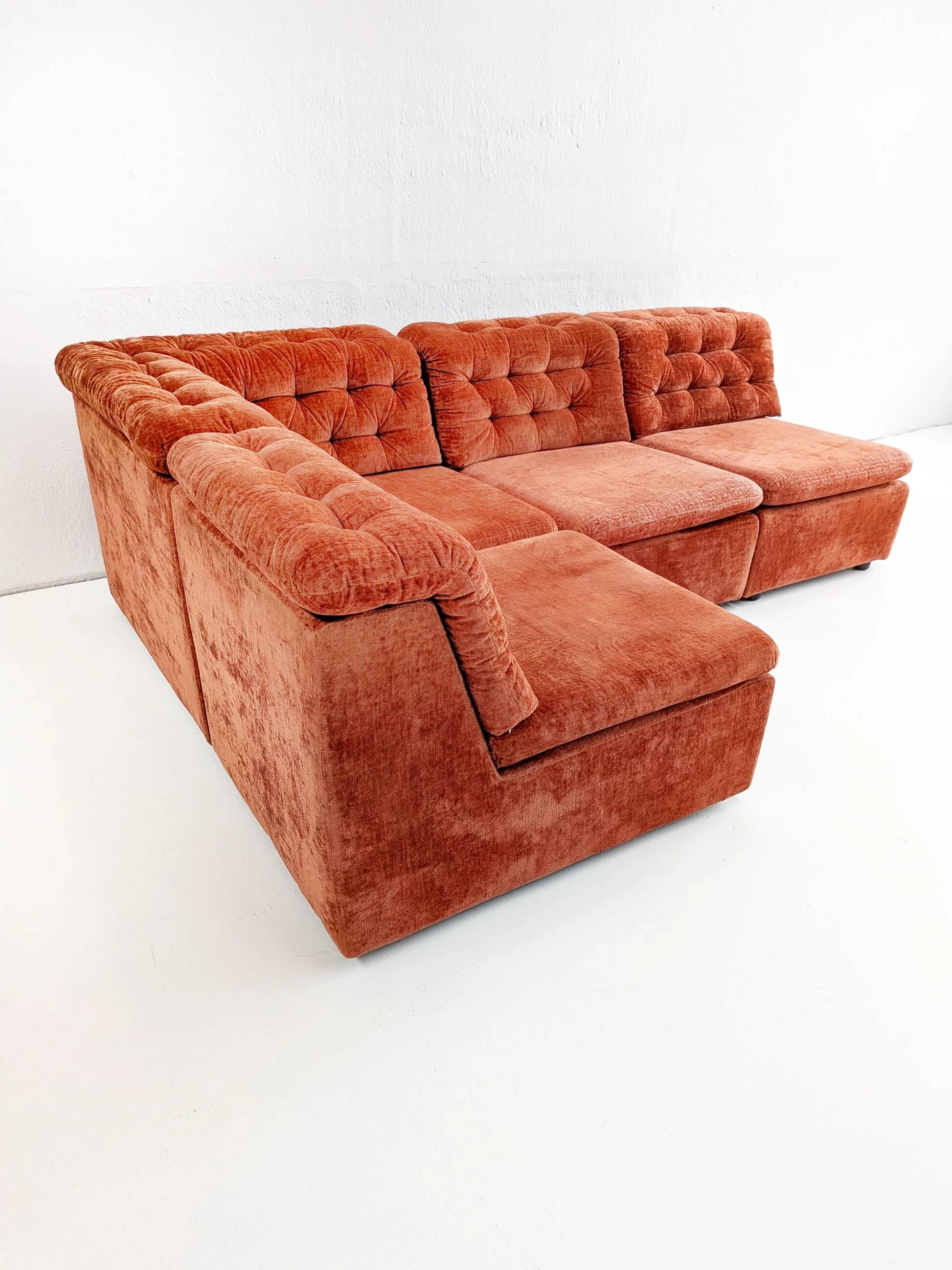 Modular sofa in orange velvet from the 1970s