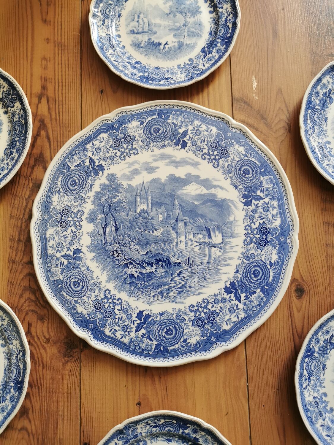 Villeroy and Boch dessert service