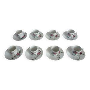 8 tasses à café modèle
