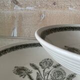Set of 6 soup plates with thistles