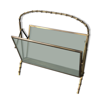 Magazine holder