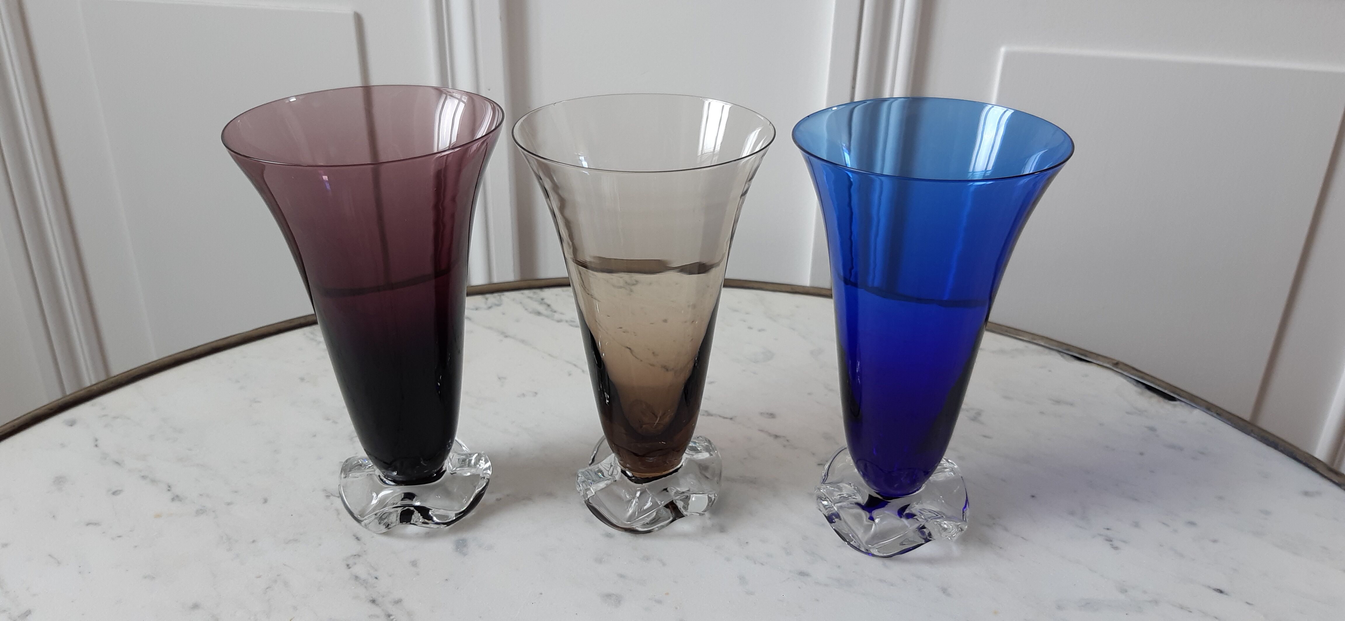Set of 3 glasses with feet flowers design 60s-70s
