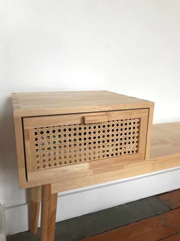 Meuble avec cannage