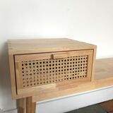 Piece of furniture with cannage