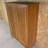 armoire en rotin pieds compas