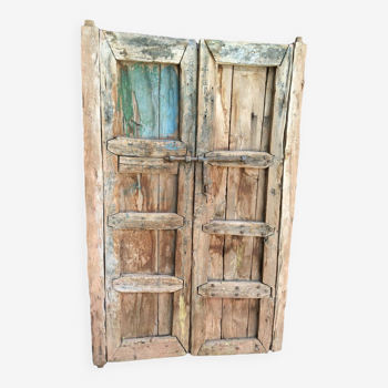 Ancienne porte berbère en bois vintage authentique - maroc