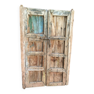 Ancienne porte berbère en bois vintage authentique - maroc