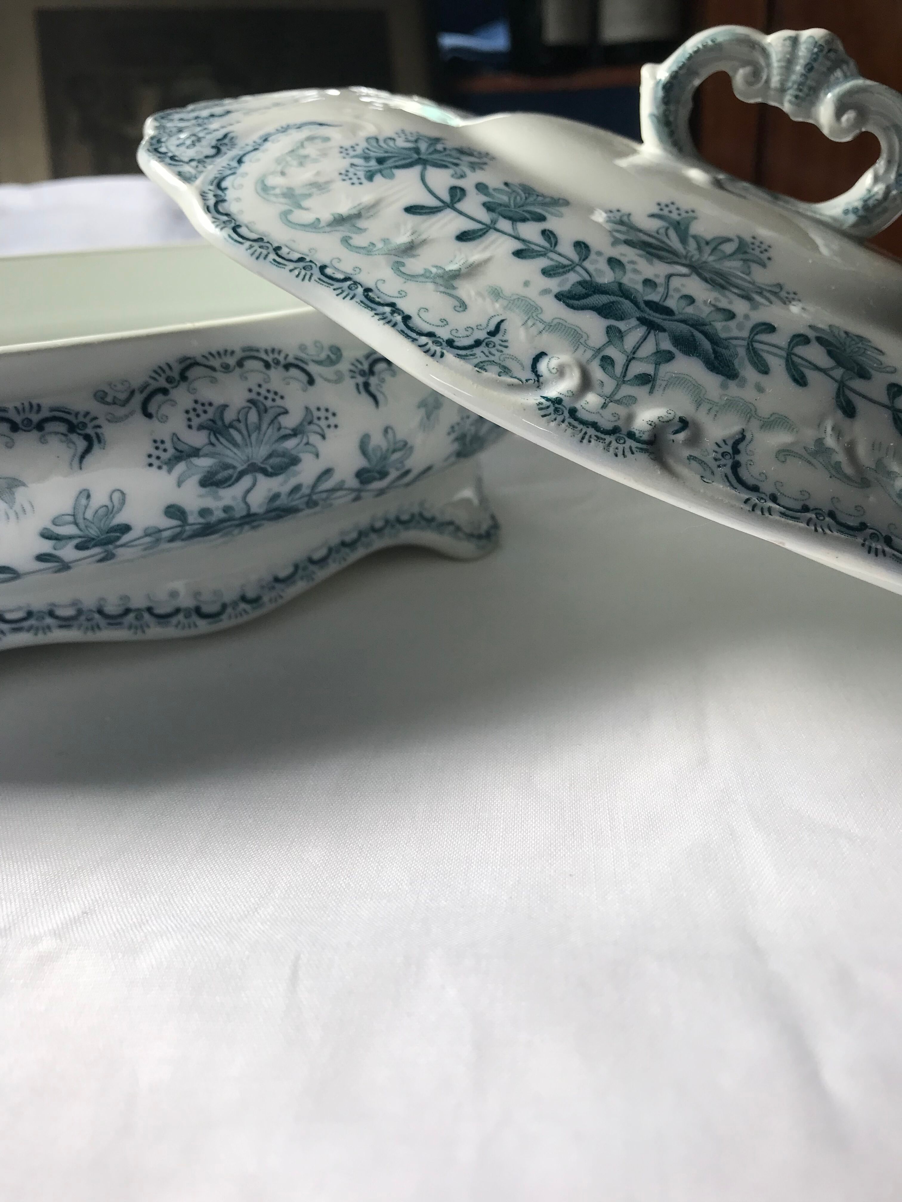 Dish tureen st Amand et Hamage - Regency