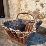 Pair of early 20th century French wicker grape harvest baskets – Rustic vineyard set