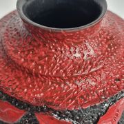 Vase boule "baisers" décoratif en bouleau signé, 12,5 cm