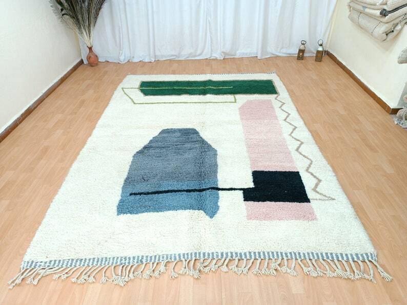 Traditional handmade Beni Ouarine rug 250cmx150cm