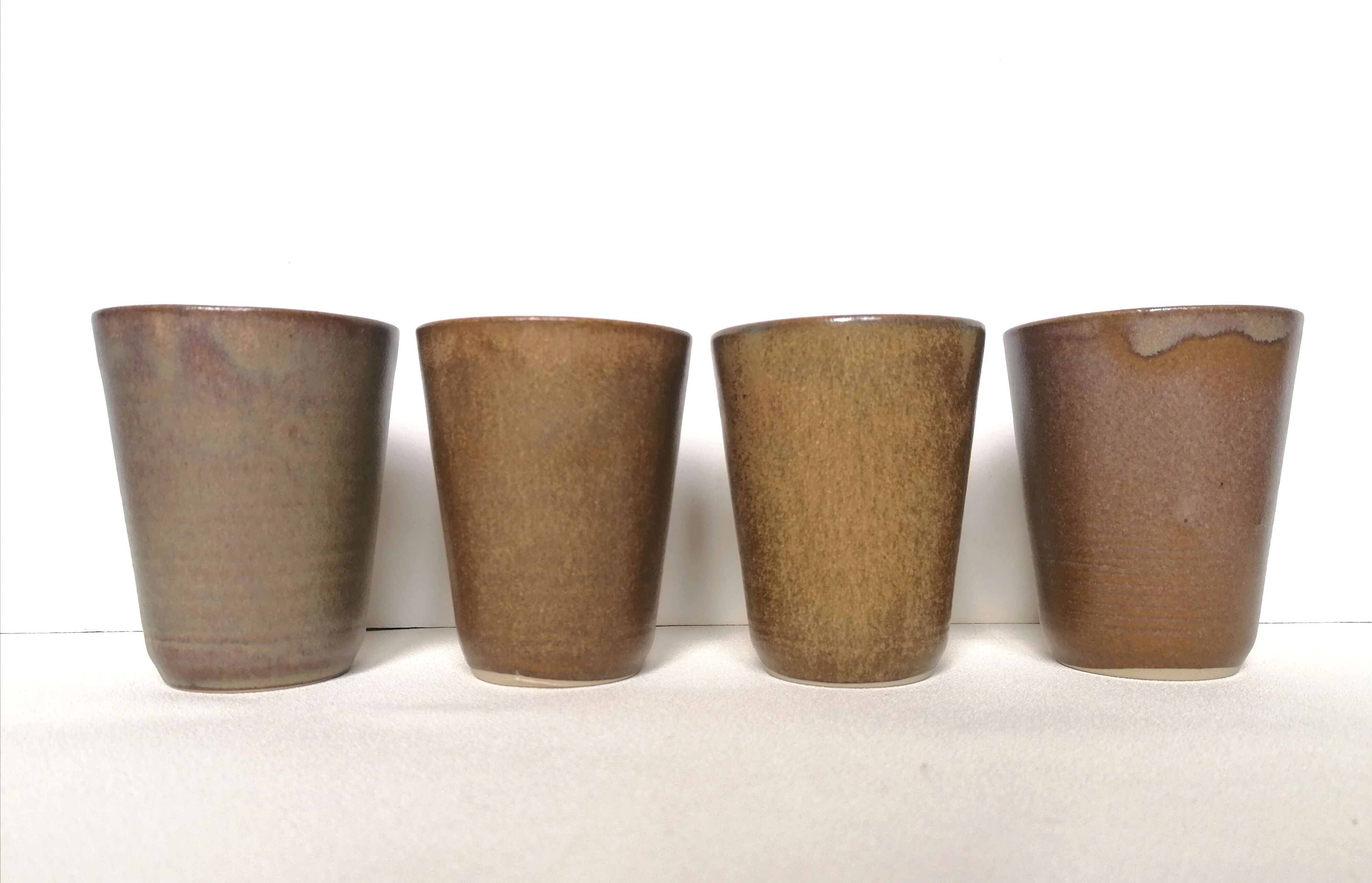 Lot 4 Digoin sandstone cups