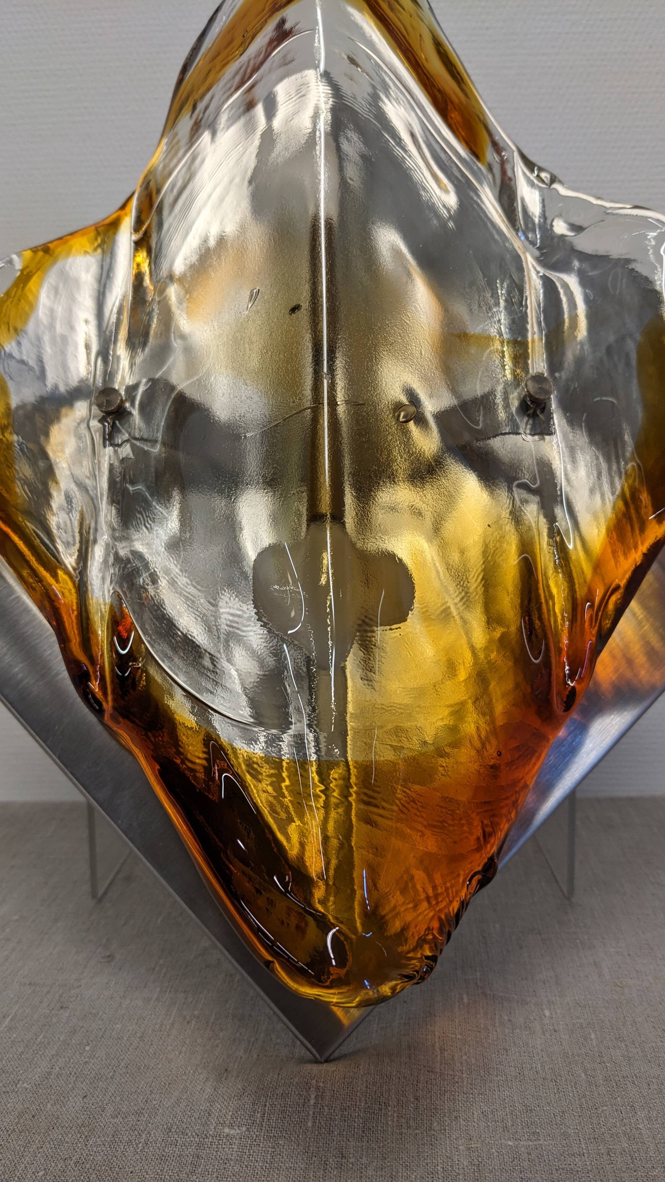 Hollywood Regency wall sconce in Murano glass by Mazzega, Italy circa 1970.