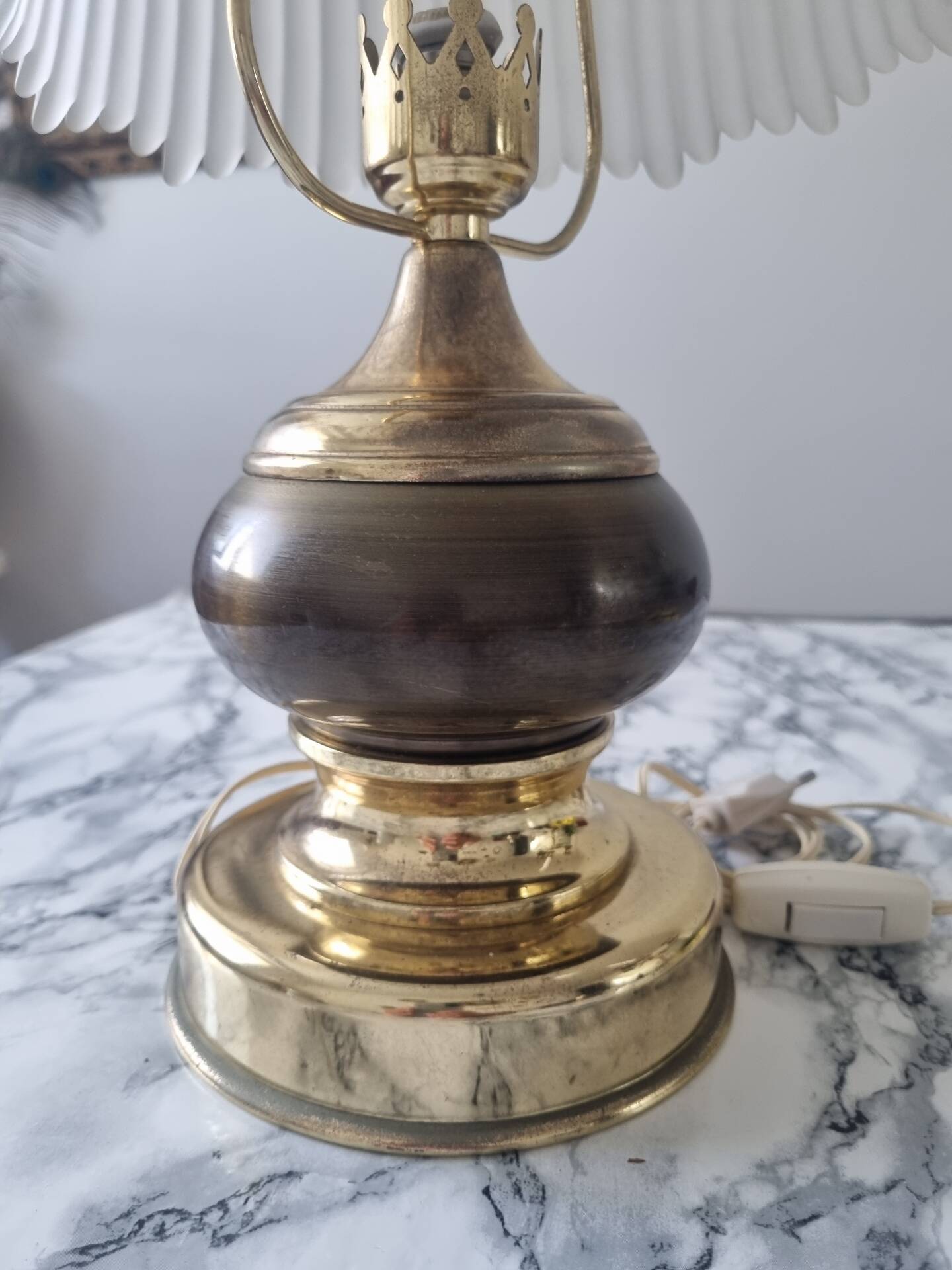 Lampe doré opaline vintage