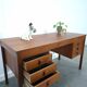 Teak vrijstaand bureau met lade uit Denemarken