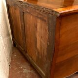 Louis XV curved chest of drawers in solid walnut Period 18th century