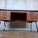 Bureau scandinave en teck avec piétement eiffel métal noir  1950 1960