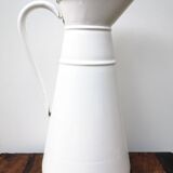 Enamelled pitcher