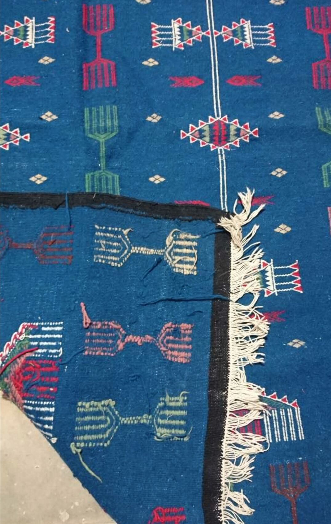 105x155cm blue carpet